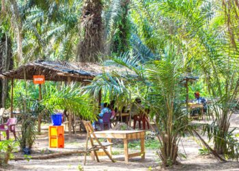 Bouatikro à Ahoué – Restaurant traditionnel Akan